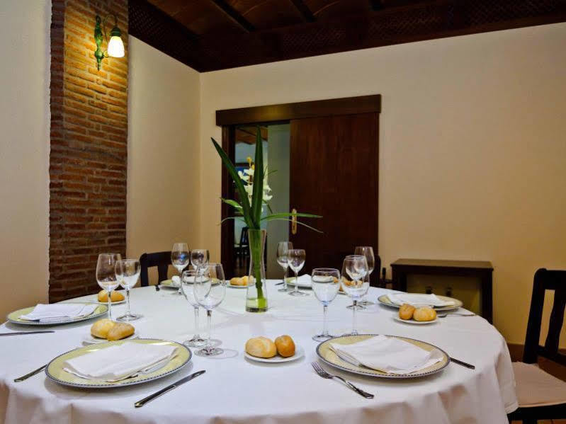 Las Bovedas Badajoz Exterior foto